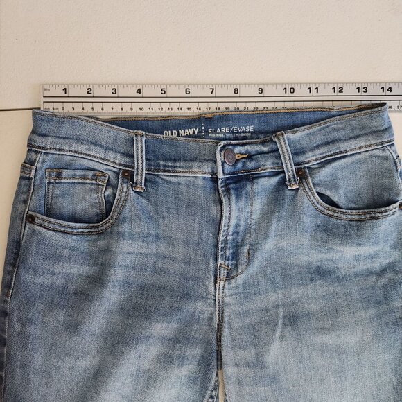 Old Navy Womens Mid-Rise Flare Jeans Light Wash Size 2 FLAWS - Picture 11 of 14